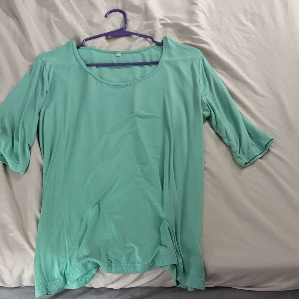 Women's Aqua Top